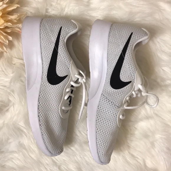 nike everyday comfort